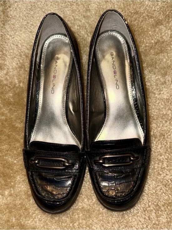 Bandolino Shoes - Bandolino Black heels with Metal Bit